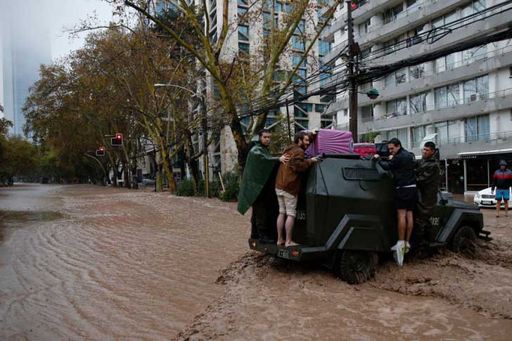 santiago_bajo_el_agua_061-730x486